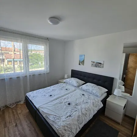 Apartment Mara 2s *